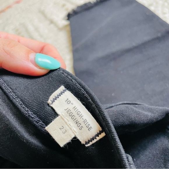 Madewell Black Ripped Knee 10" High Rise Jegging Jean - Picture 9 of 10